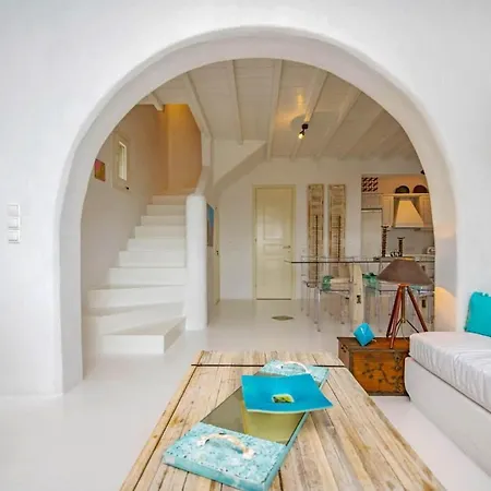 Mykonos Agios Ioannis Diakoftis
